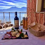 Residenza Erbaluna 3* Оджеббио