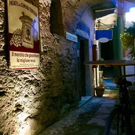 Residenza Erbaluna 3* אוג'ביו
