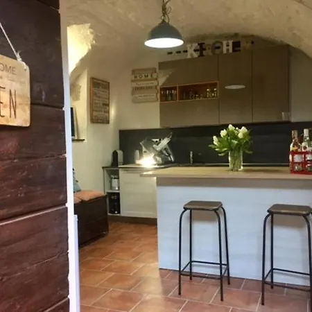 Residenza Erbaluna מלון דירות
