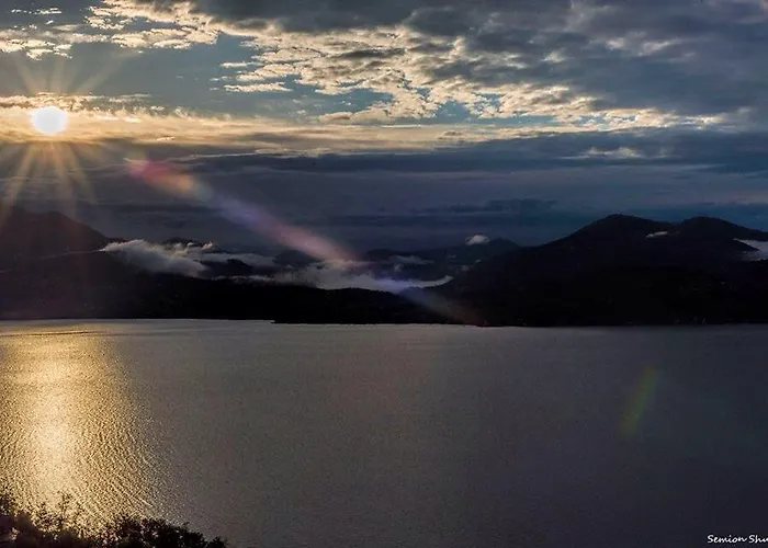 Residenza Erbaluna Apartmanhotel Oggebbio